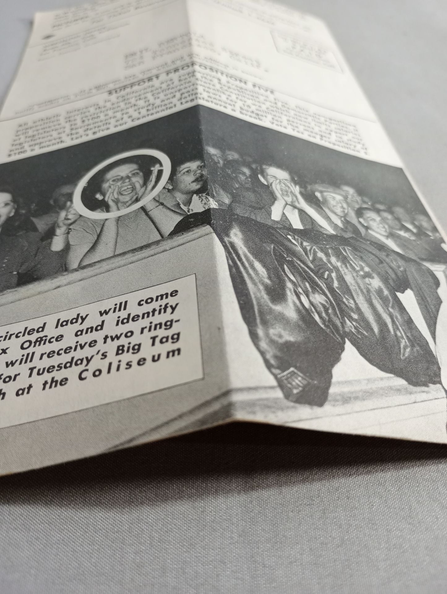 Coliseum Wrestling  NEWS(1948.10.26)