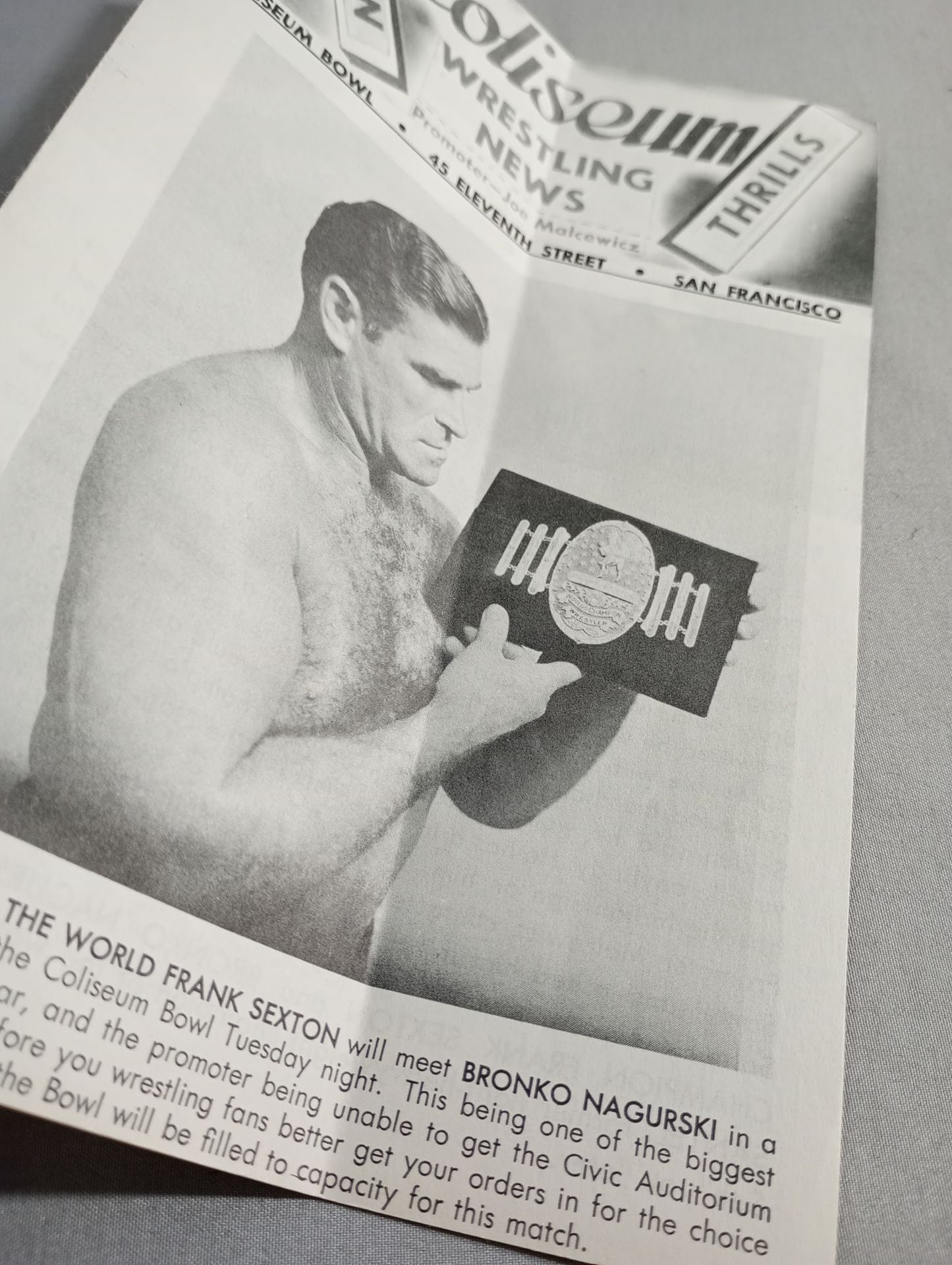 Coliseum WRESTLING NEWS(1948.10.19)