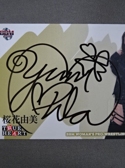 2018 BBM 桜花由美 公式サインカード