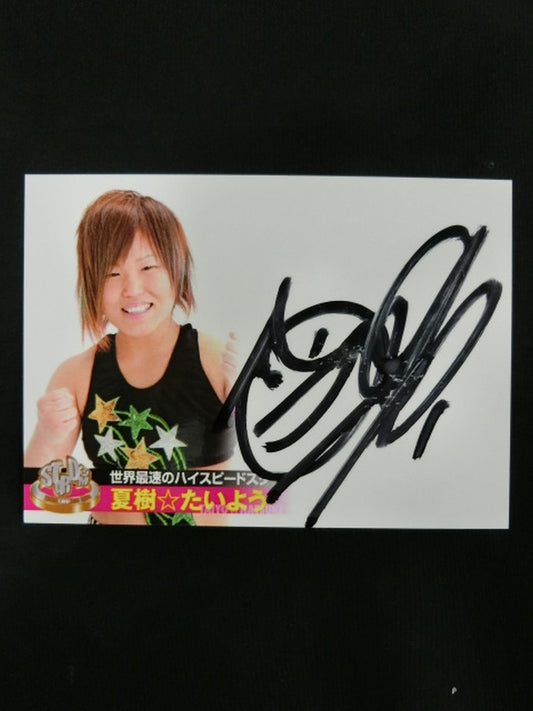 2013 STARDOM COLLECTION CARD 夏樹☆たいよう 公式サインカード