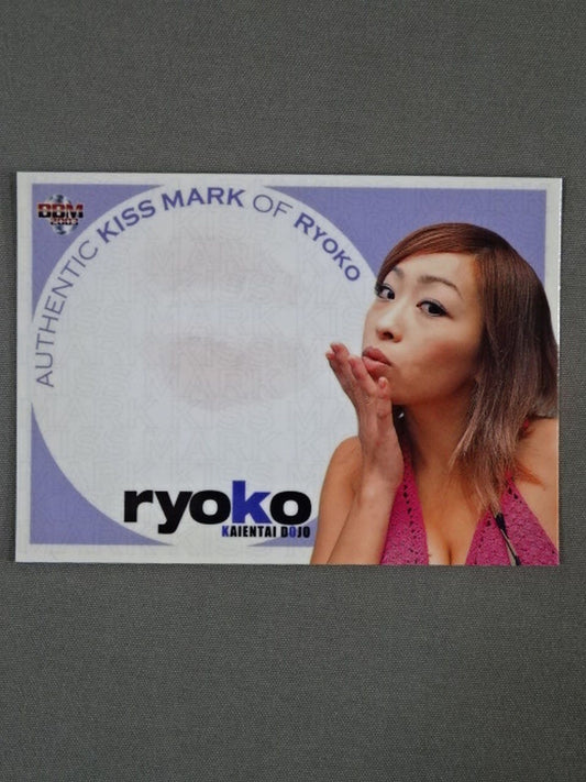 2003 BBM Ryoko Official Kiss Mark Card