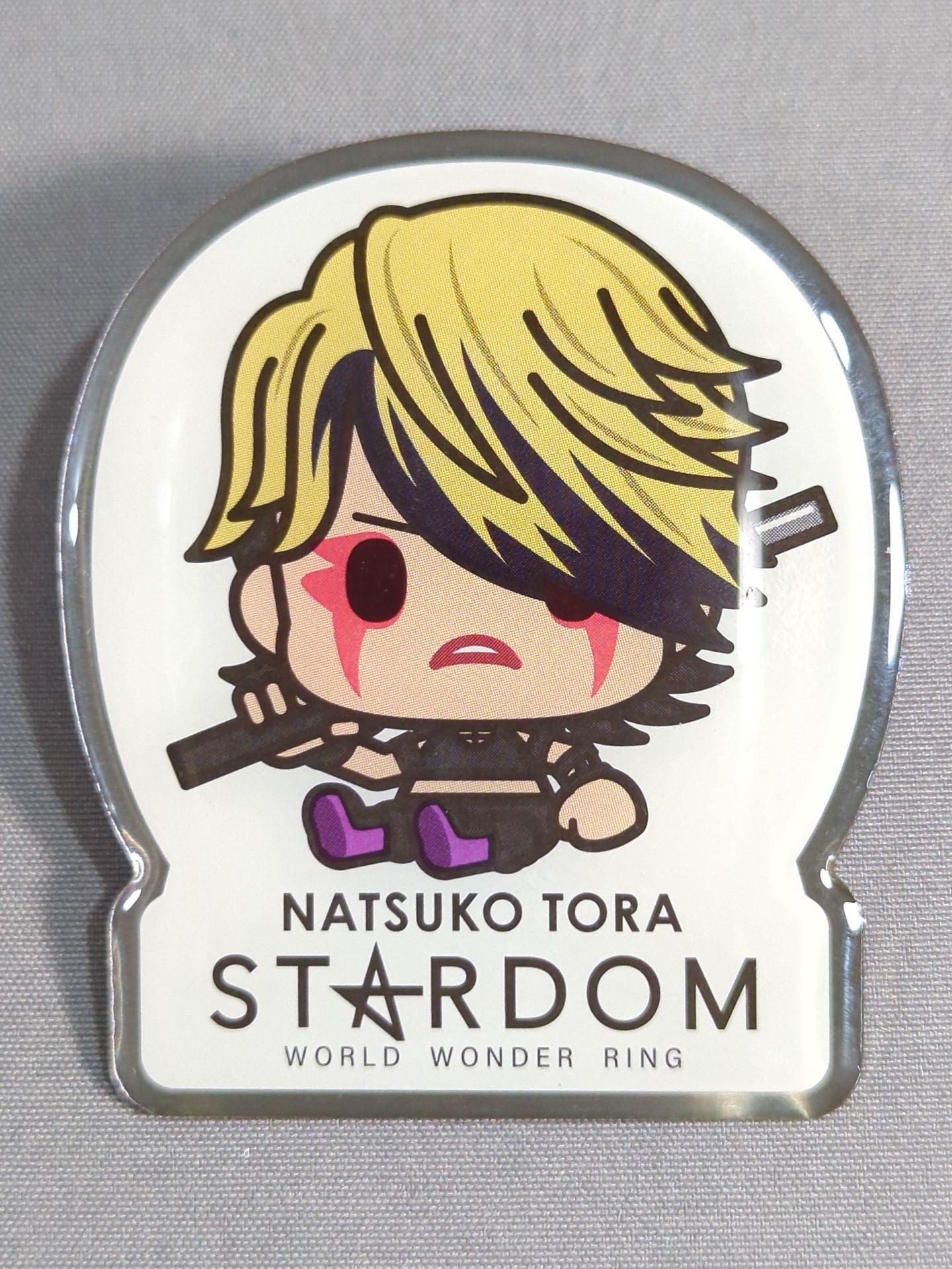 Natsuko Tora  Yurusta Random PINS