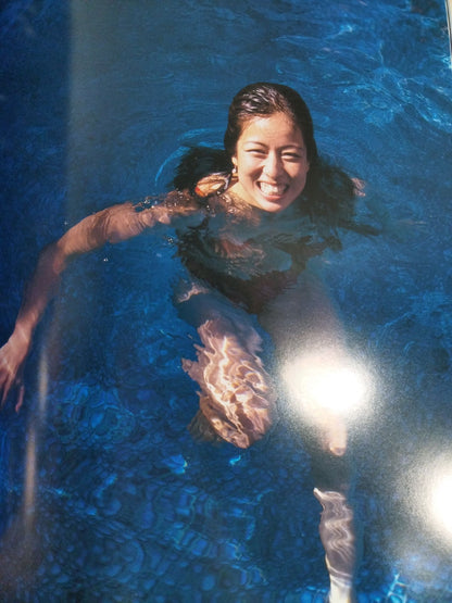 Chikako Shiratori 1st photo  collection NAKED