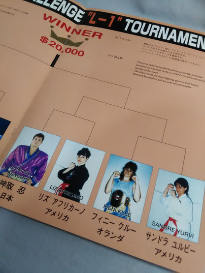 [2 fighters hand signed autograph 】LLPW / THE STRONGEST LADY ”L-1”