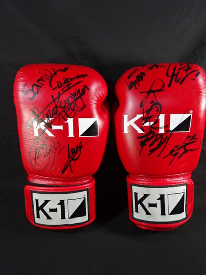 ★10 fighters hand signed autograph ★ K-1 Training Gloves
