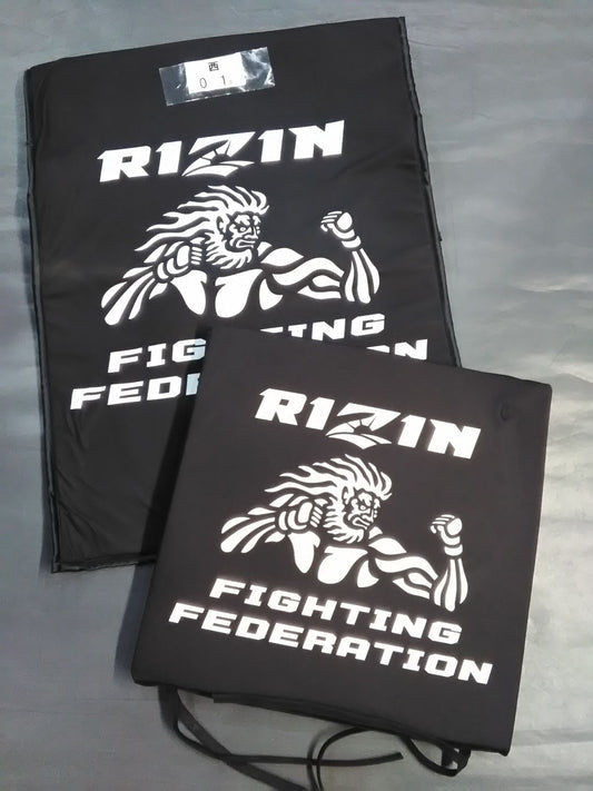 ★非売品★ RIZIN シートカバー＆クッションセット