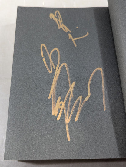 【hand signed autograph】  stray dog The trajectory of kickboxer Satoshi Kobayashi
