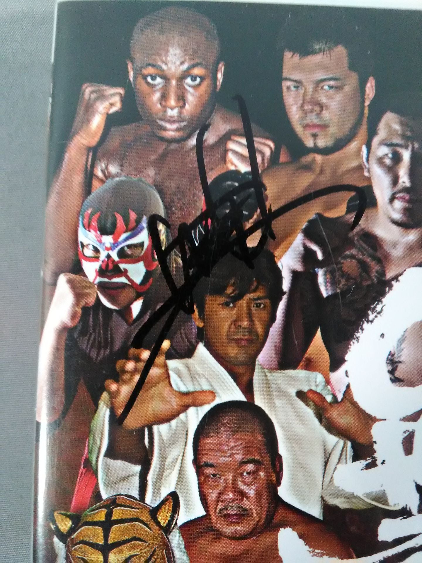 【Great Sasuke hand signed autographMUHITO MUHITO