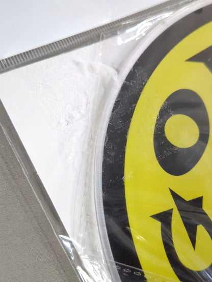 Gold's Gym Acrylic Stand Circle