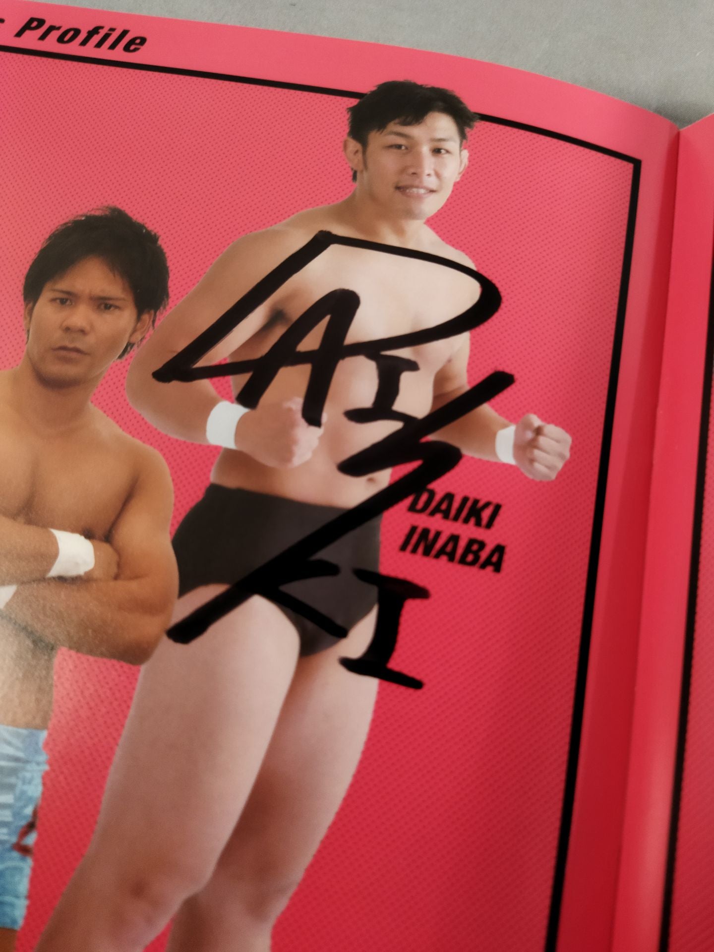 【Daiki Inaba hand signed autograph 】WRESTLE-1 OFFICIAL GUIDE BOOK 2014 No.2