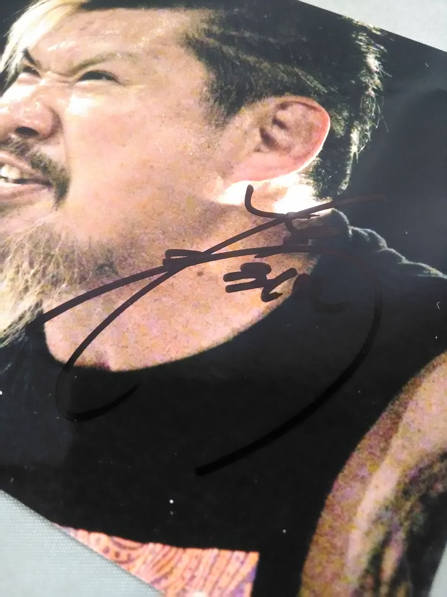 [Autographed photo with ] TOKYO LOVE V. NEXT INNOVATION Tokyo Gurentai  OFFICIAL GUIDE BO