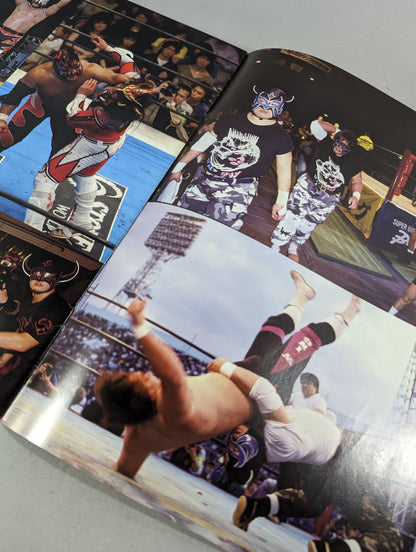 【hand signed autograph】 Magnitude Kishiwada 20th Anniversary Photograph collection