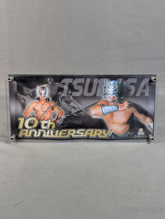 【hand signed autograph】 Tsubasa 10th ANNIVERSARY table clock