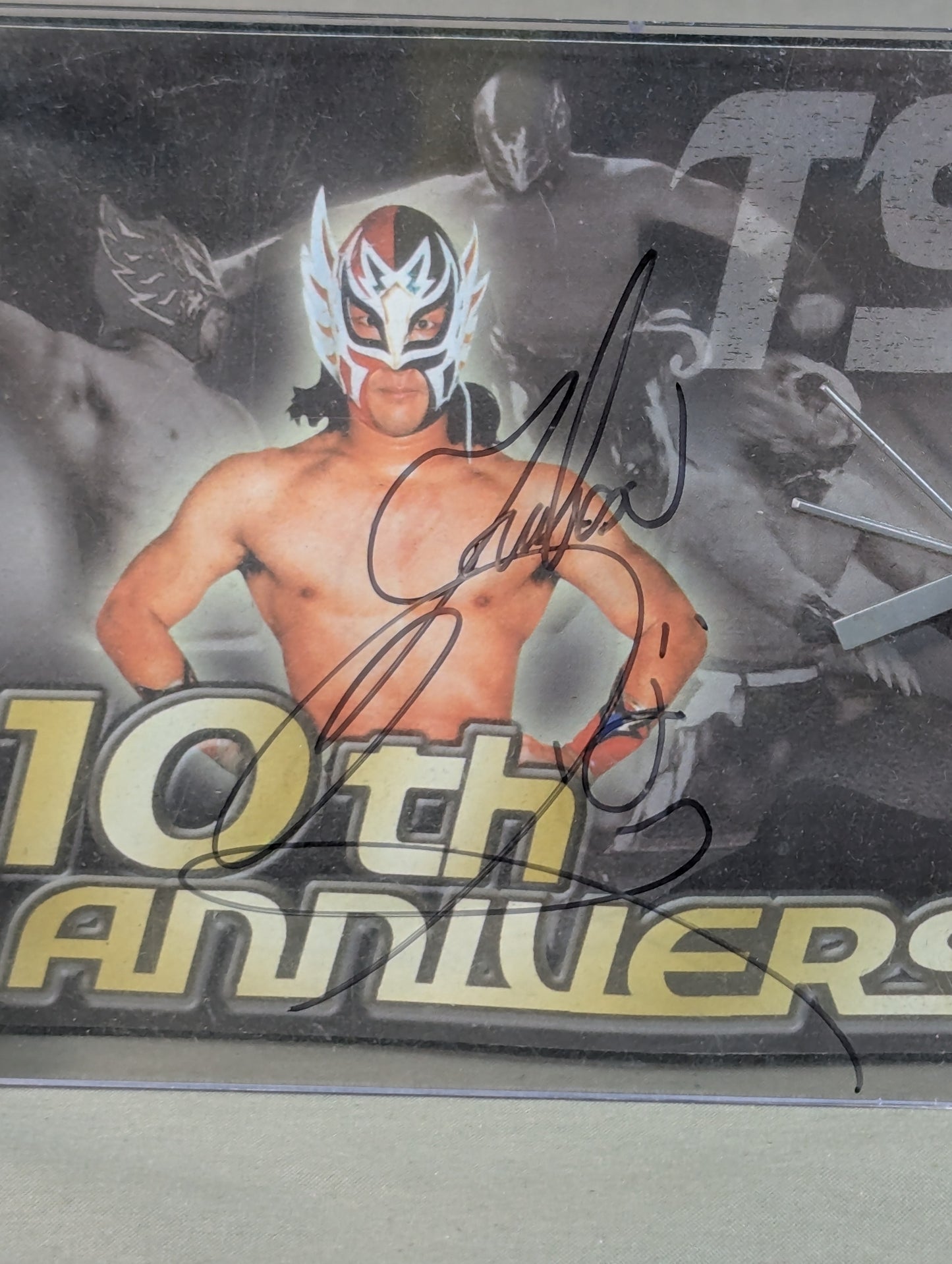 【hand signed autograph】 Tsubasa 10th ANNIVERSARY table clock