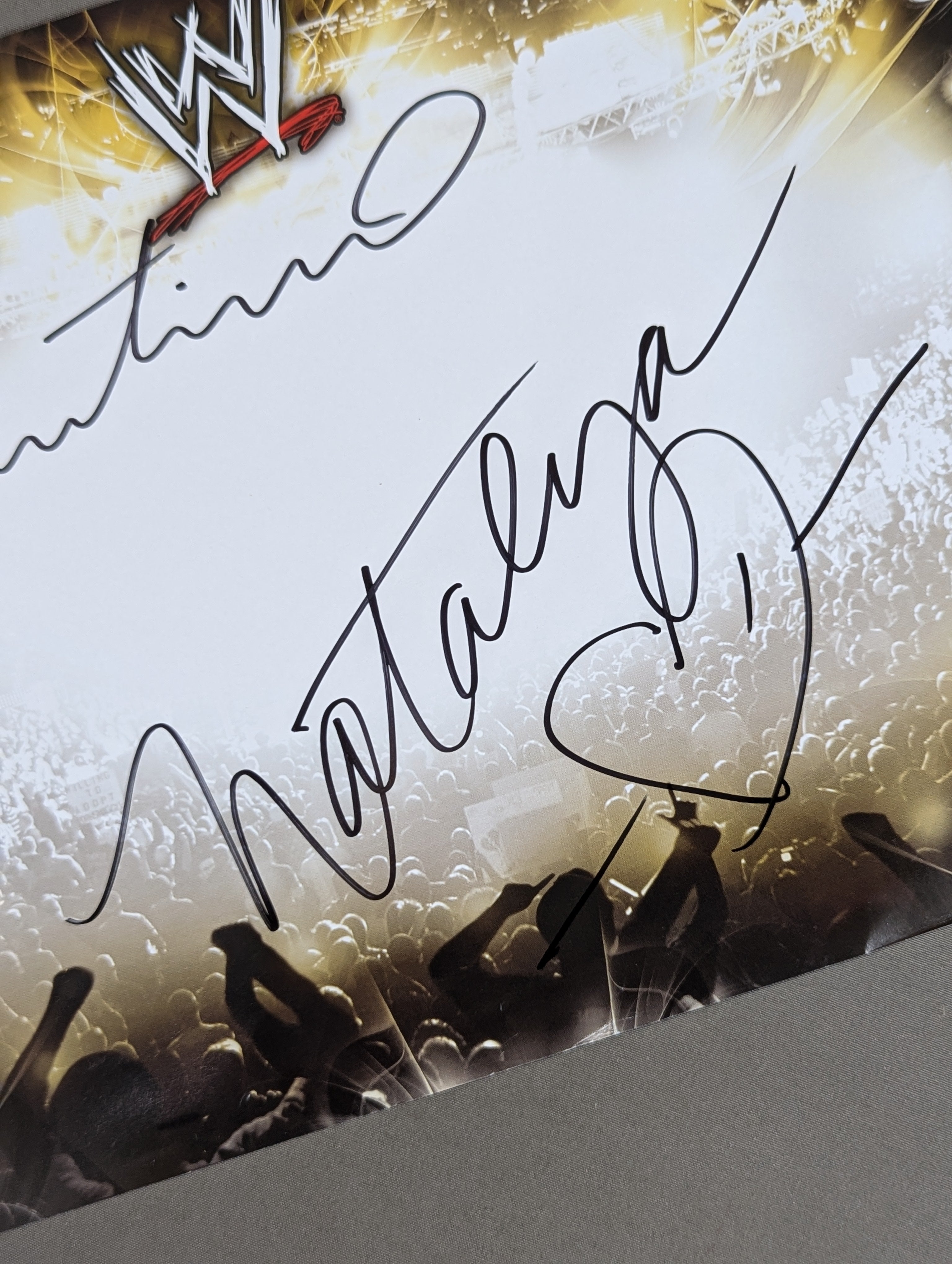 サンティーノ・マレラ&ナタリア(WWE専用用紙) – 闘道館