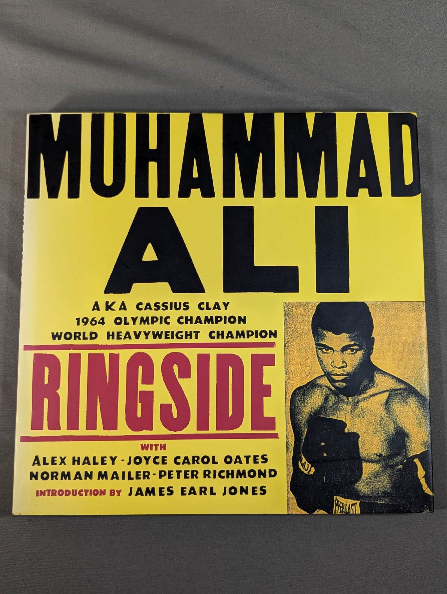 MUHAMMAD ALI ： RINGSIDE