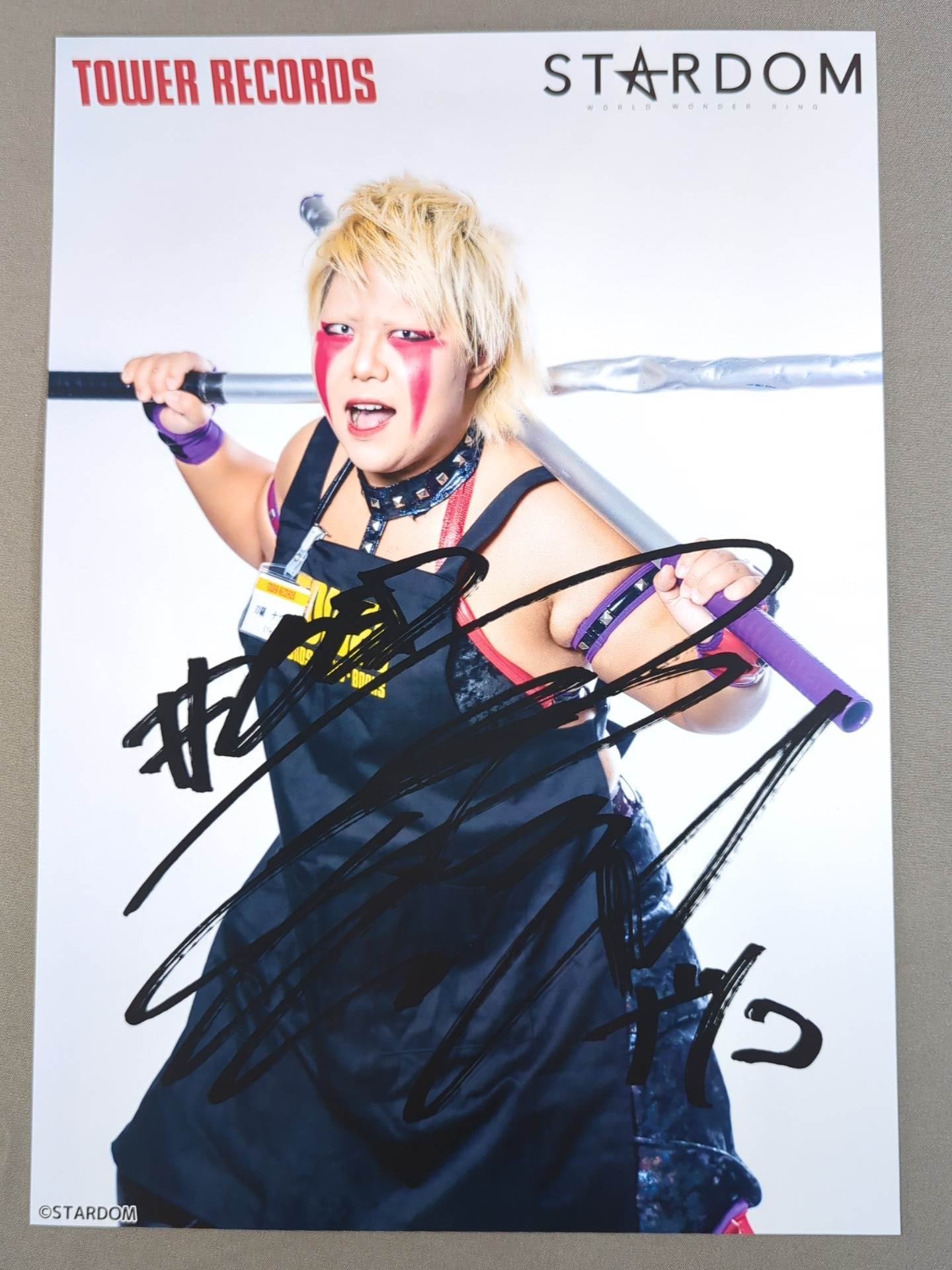 スターダム　激レアポートレート 琉悪夏 スターダム×TOWER RECORDS 2024 Ver.2 ポートレート – 闘道館