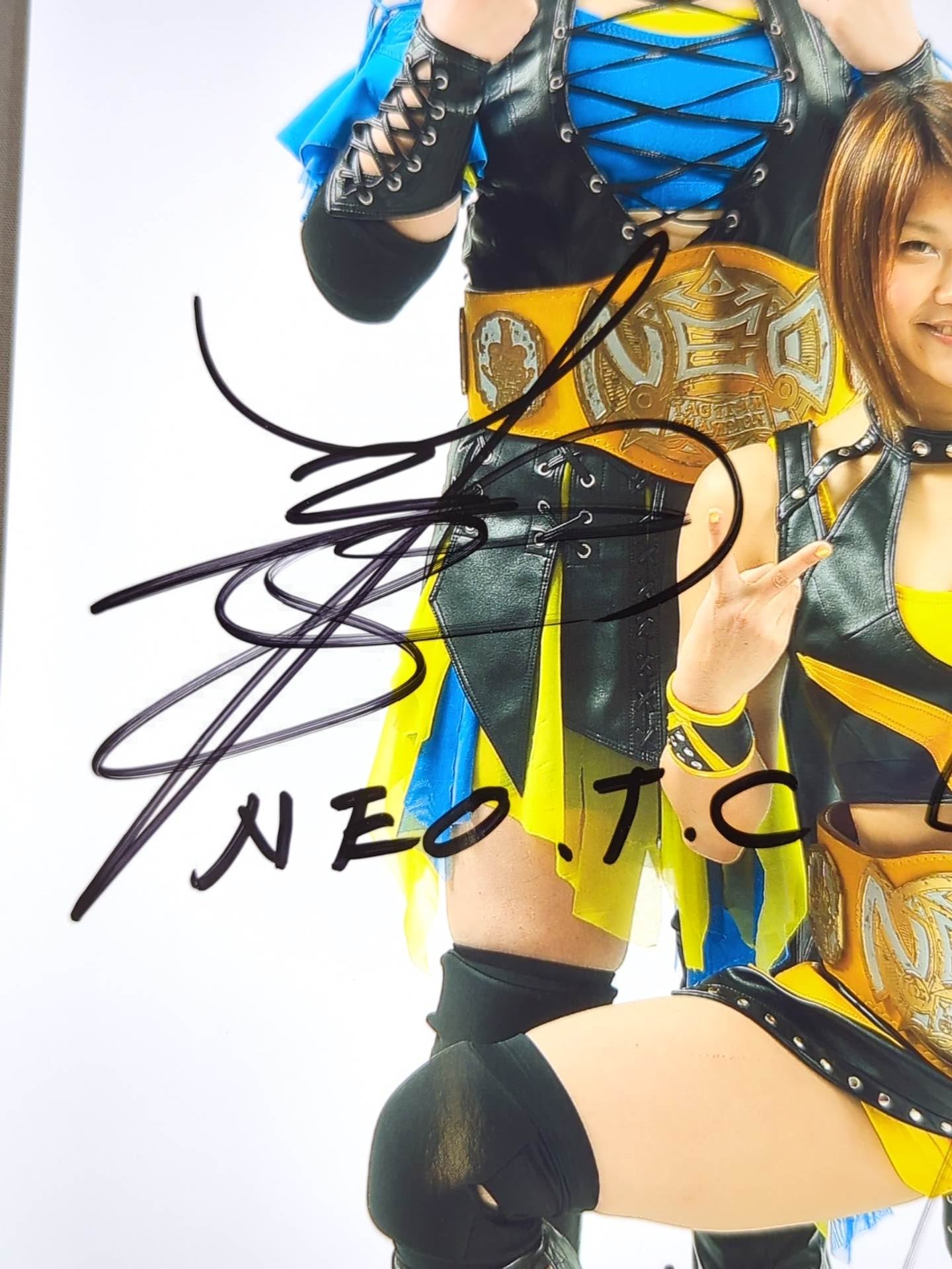 田村欣子&栗原あゆみ 直筆Wサイン入り ポートレート – 闘道館