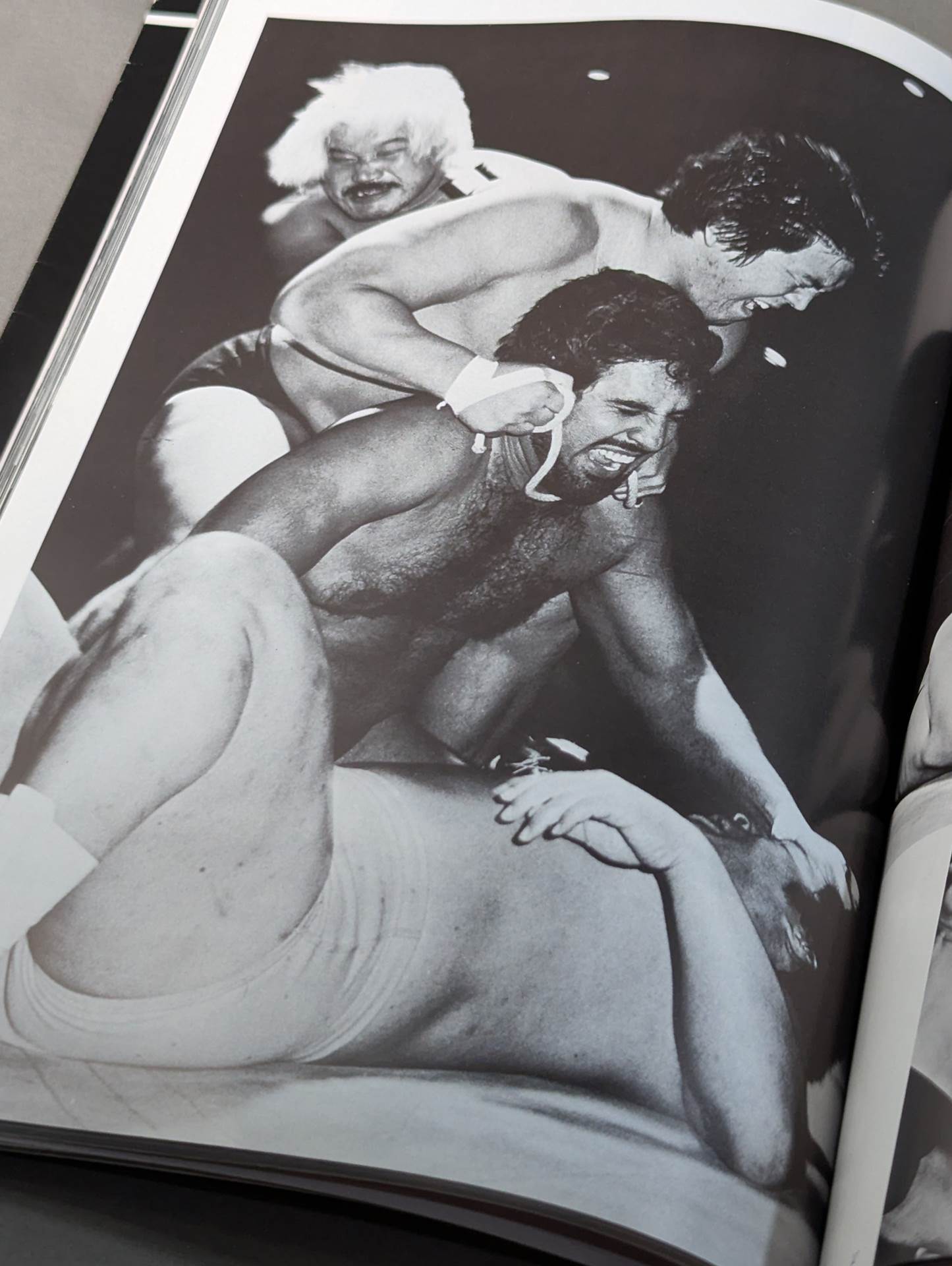 This is a tag team! !