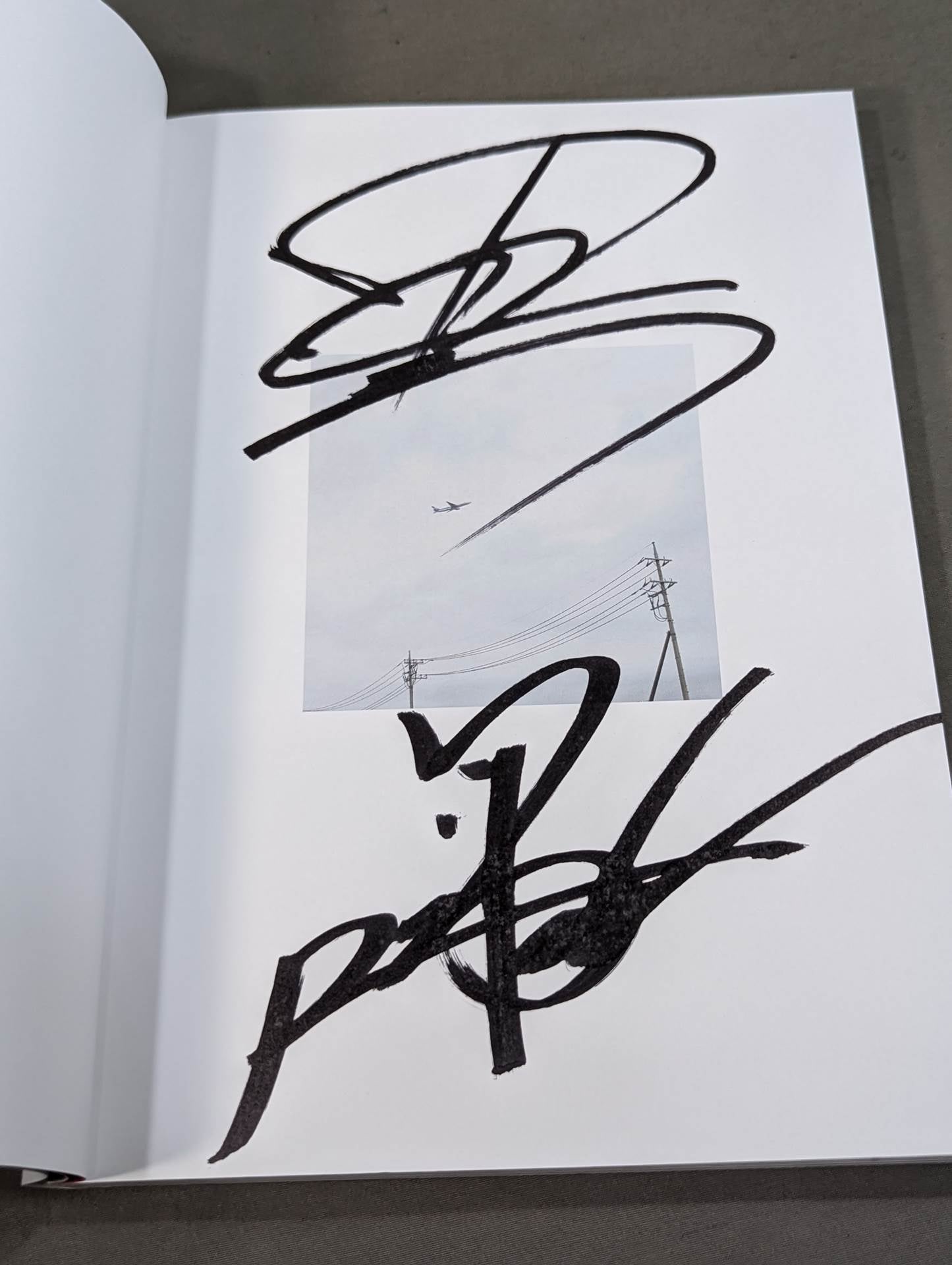 【中邑&オカダ 直筆サイン＆特典生写真付入り】中邑真輔×オカダ・カズチカ 棚橋弘至×飯伏幸太 写真集『Be』