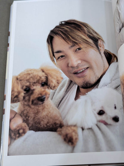 【中邑&オカダ 直筆サイン＆特典生写真付入り】中邑真輔×オカダ・カズチカ 棚橋弘至×飯伏幸太 写真集『Be』