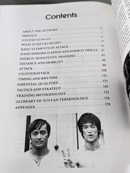 Jun Fan / Jeet Kune Do THE TEXTBOOK