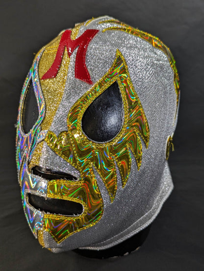 Mil Mascaras 