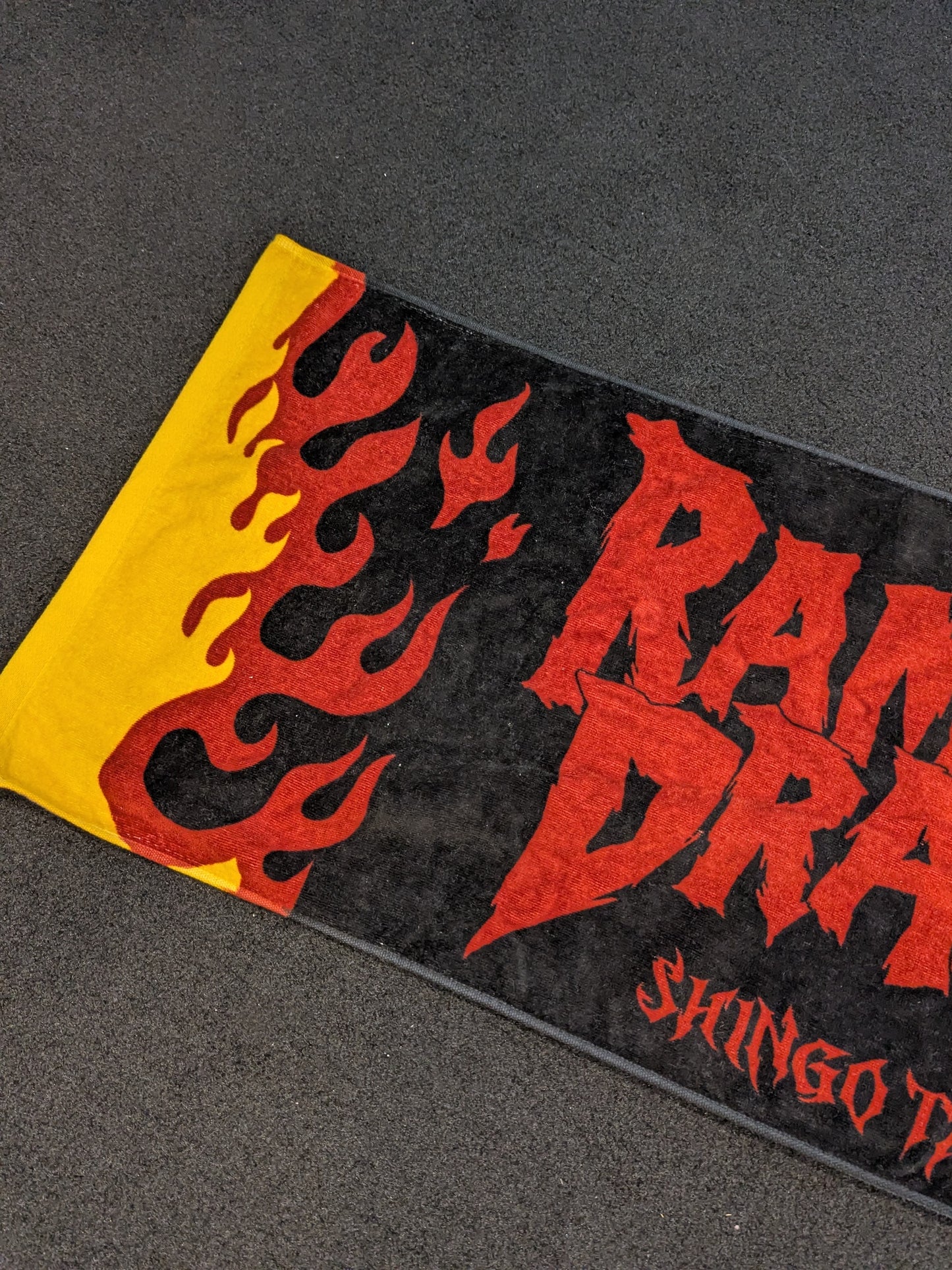 鷹木信悟「RAMPAGE DRAGON」スポーツタオル