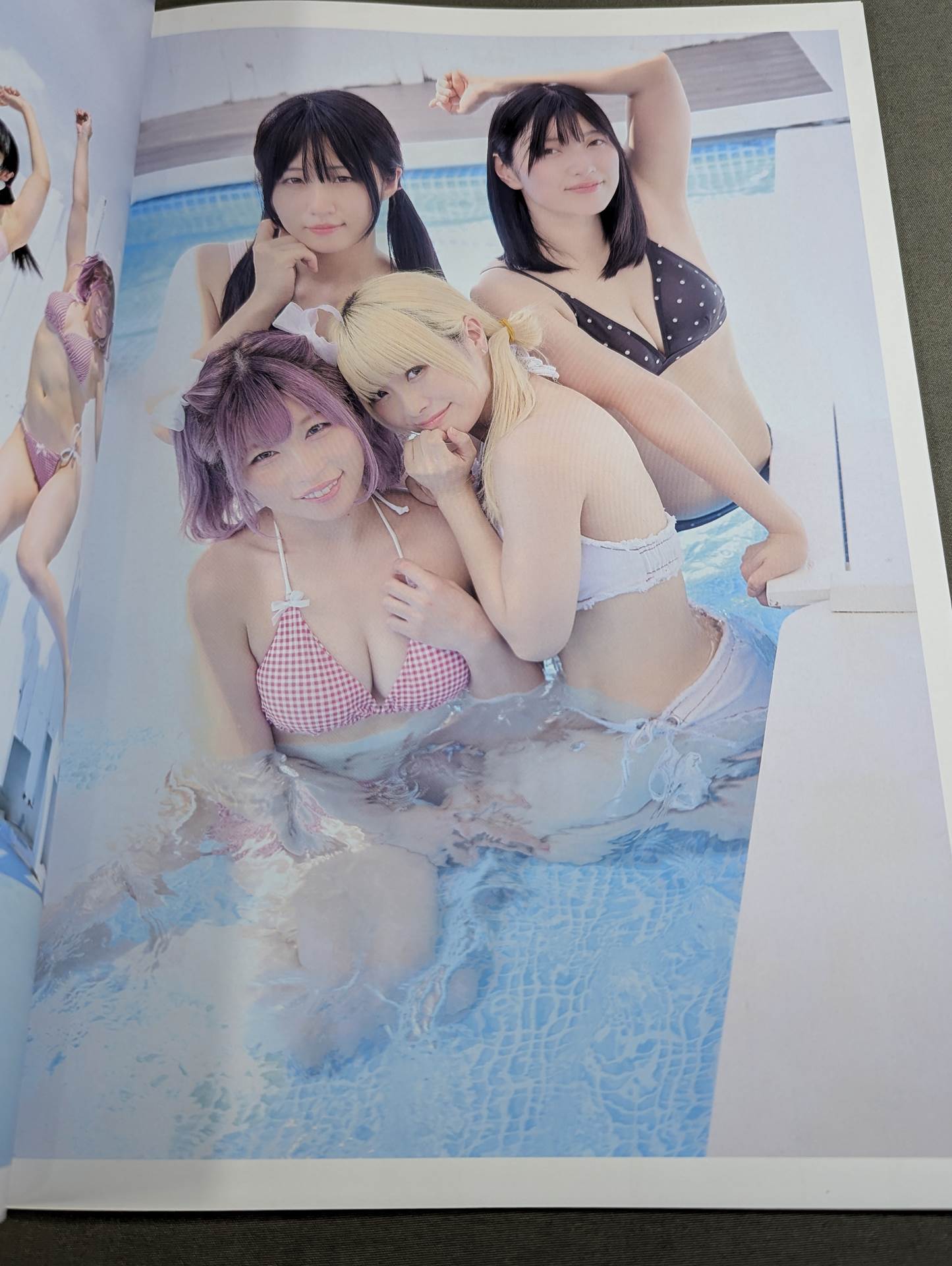 COSMIC ANGELS 写真集 -Summer Continue-