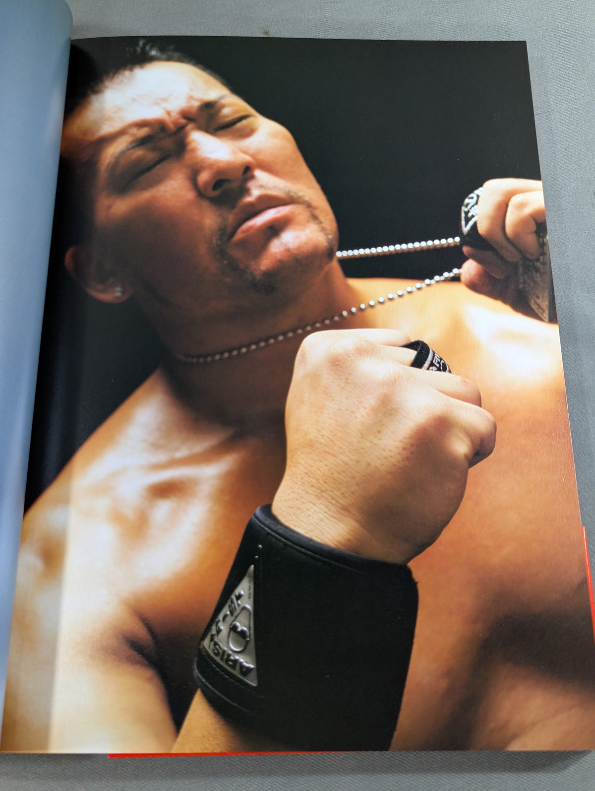 【直筆サイン入り】蝶野正洋 写真集 CHONO BIBLE