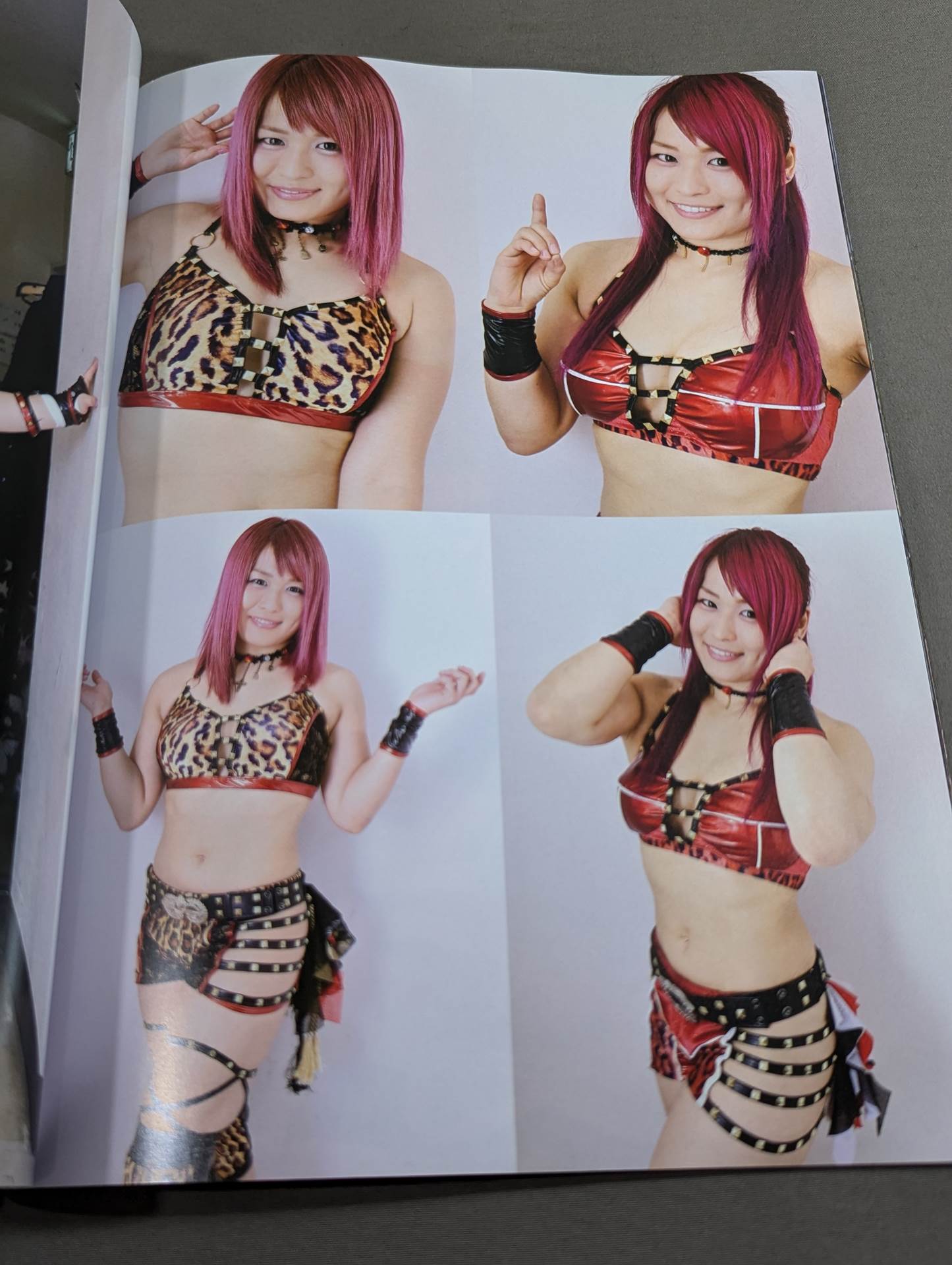 [Io Shirai (Iyo Sky)  hand signed autograph 】FOTOLIBRE de Mascara Numero.67