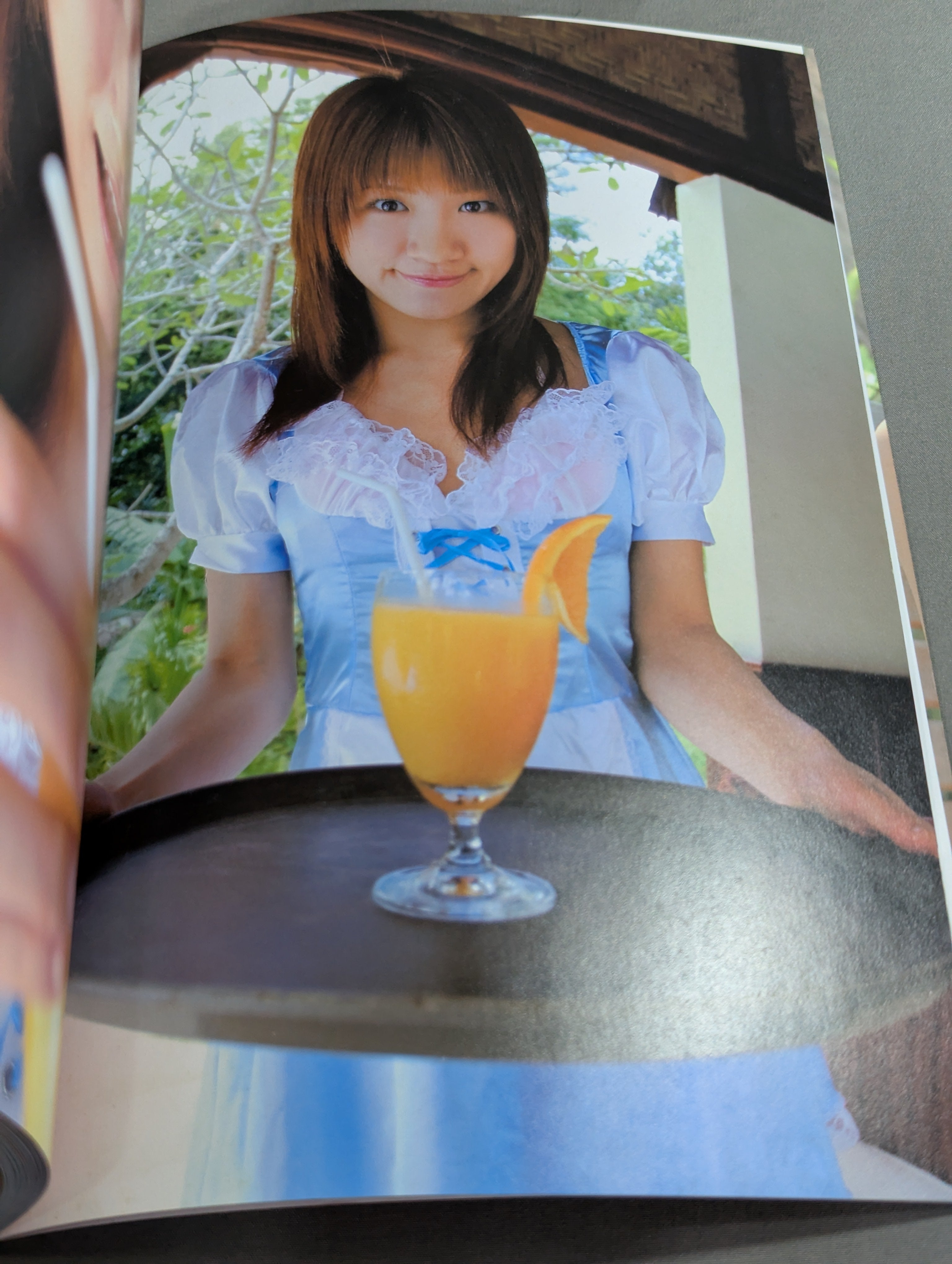 直筆サイン入り】春日萌花 写真集 Dreamin' – 闘道館