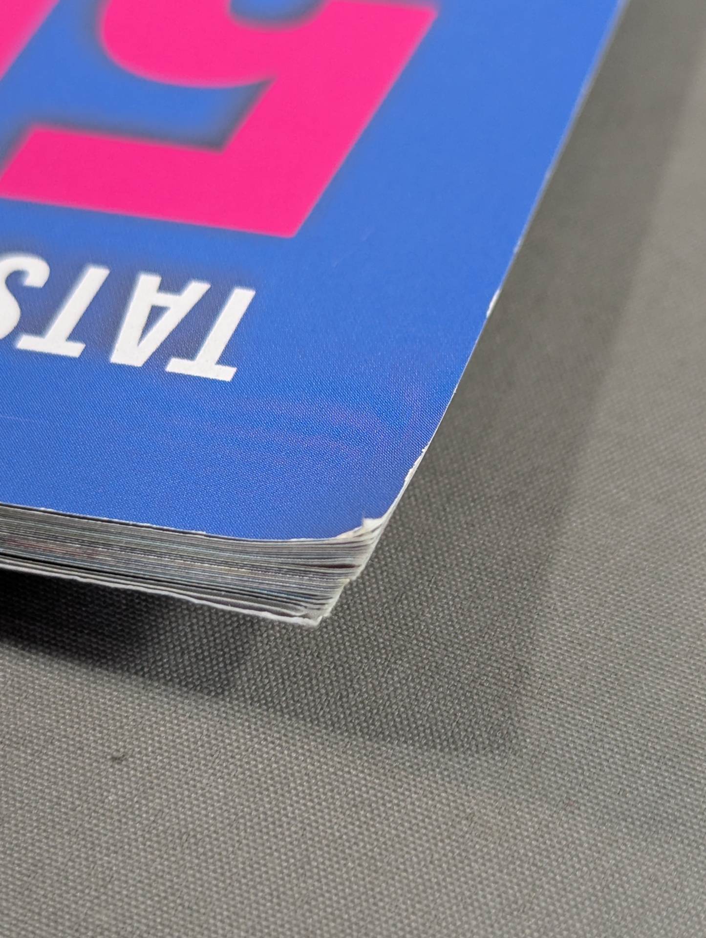 [Tatsumi Fujinami  hand signed autograph ] Full Swing Magazine No. 9 Tatsumi Fujinami 's debut 50th anniversary "Memorial" Pro-Photo Collection"