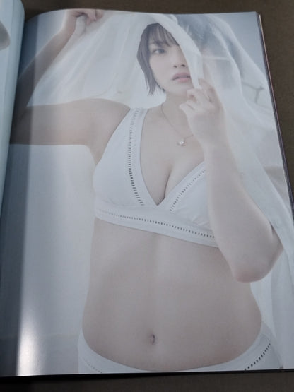 【なつぽい 直筆サイン入り】STARDOM VISUAL BOOK Bikiniing 10