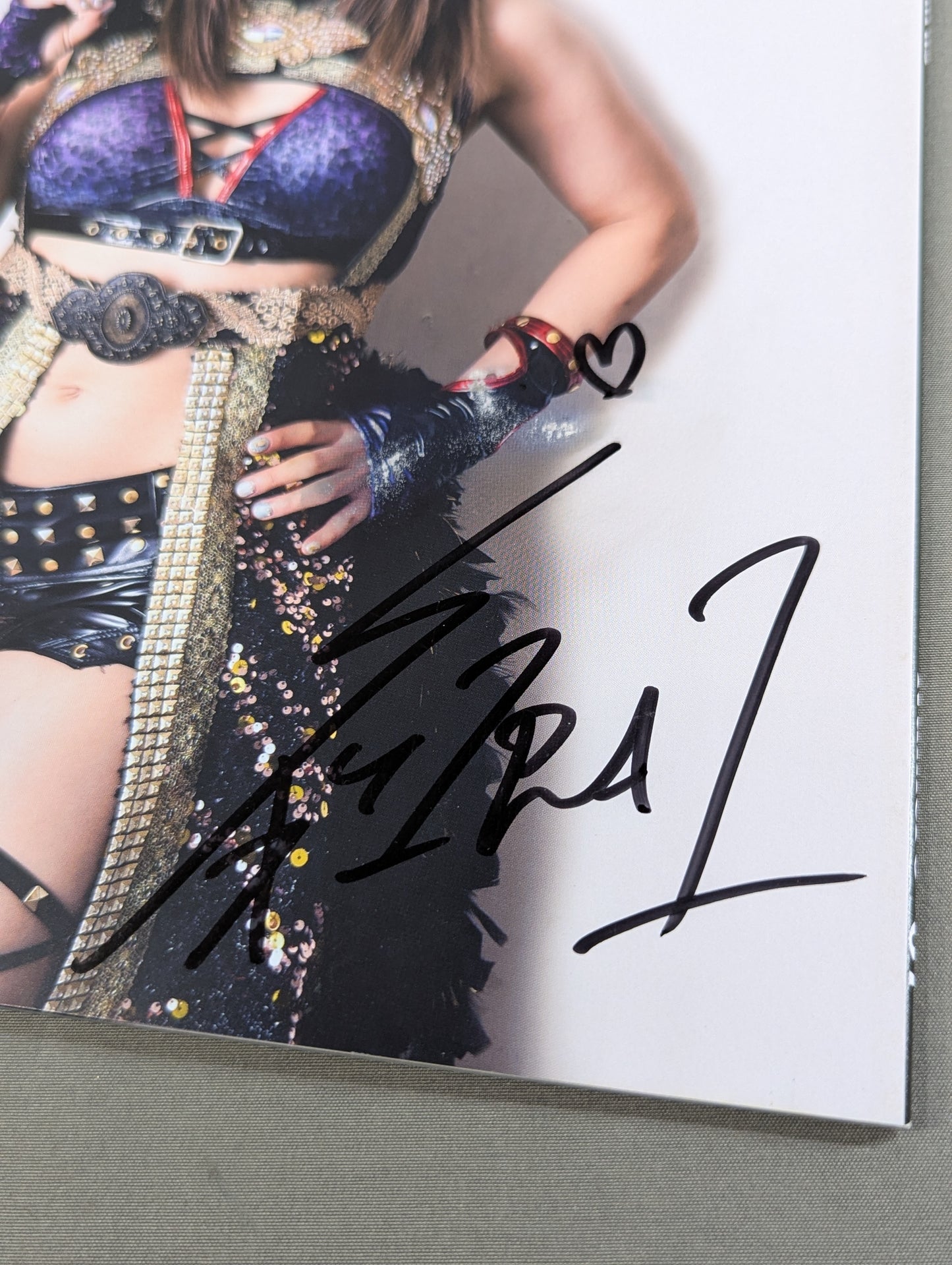 [Io Shirai (Iyo Sky)  hand signed autograph 】FOTOLIBRE de Mascara Numero.67