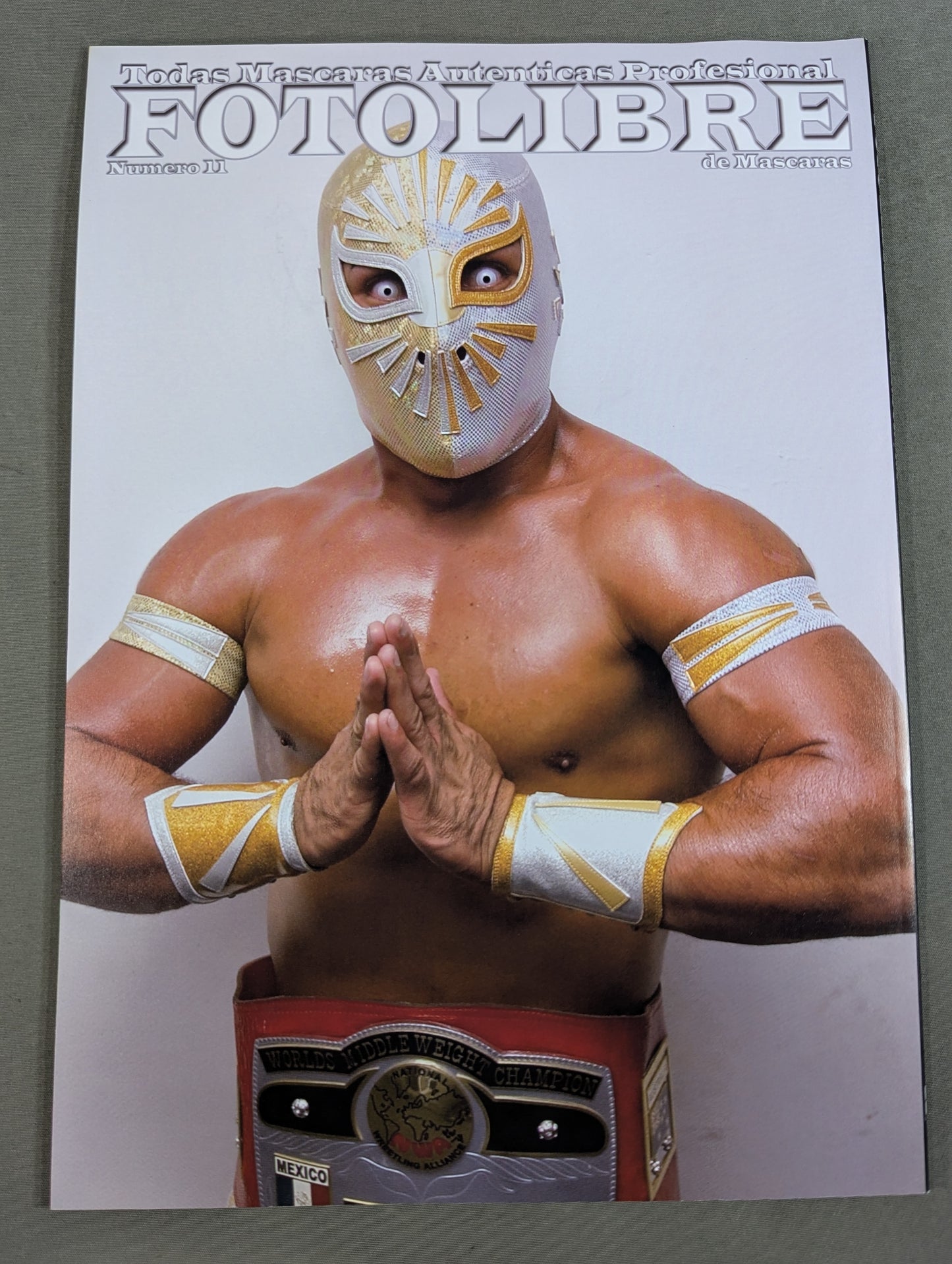 FOTOLIBRE de Mascara Numero.11