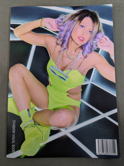 【なつぽい 直筆サイン入り】STARDOM VISUAL BOOK Bikiniing 11