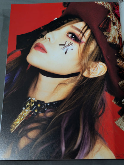【直筆サイン入り】KAIRI 1st STYLE BOOK Voyage