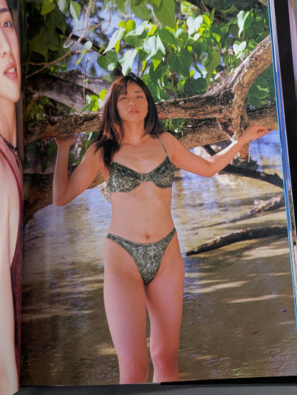 Chikako Shiratori photo  collection DESIRE