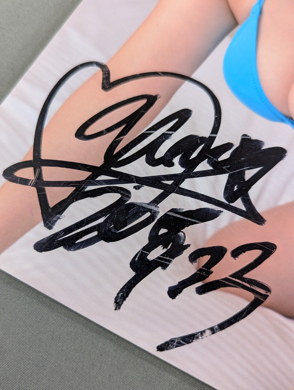【直筆サイン入り】愛星ゆうな 写真集 LOVE STAR