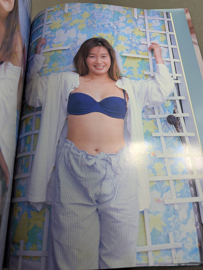 Hikari Fukuoka  photo  Flashing