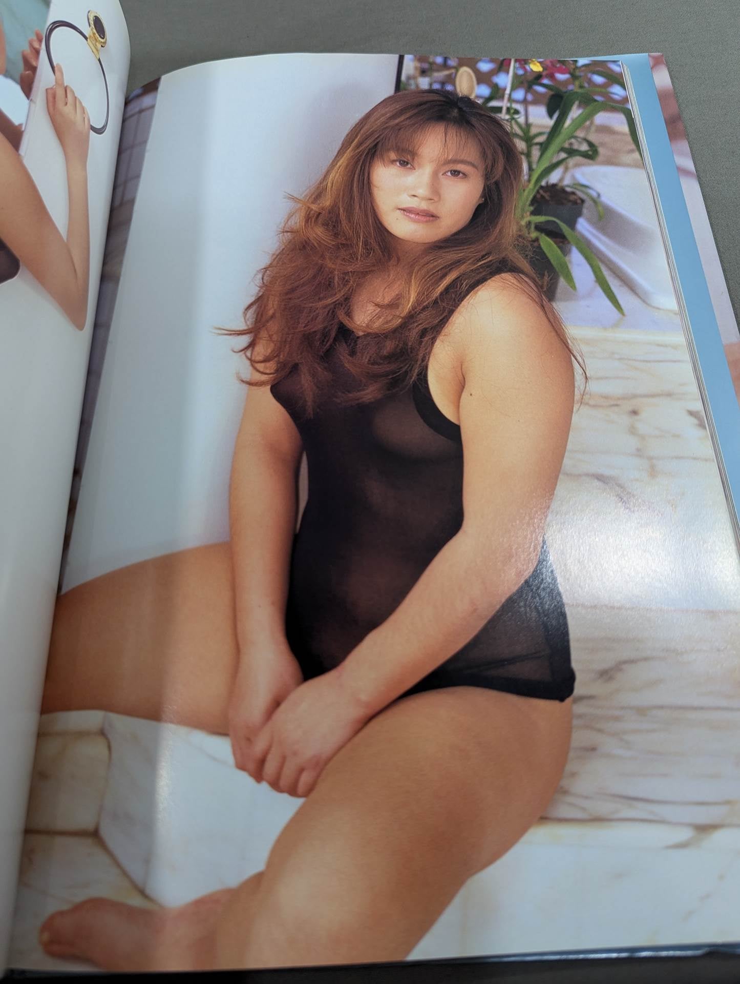 Hikari Fukuoka  photo  Flashing