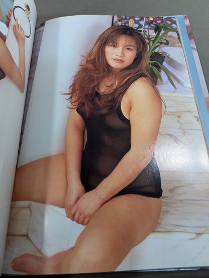 Hikari Fukuoka  photo  Flashing
