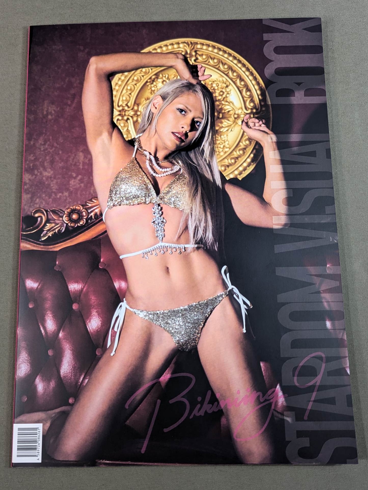 STARDOM VISUAL BOOK Bikiniing 9