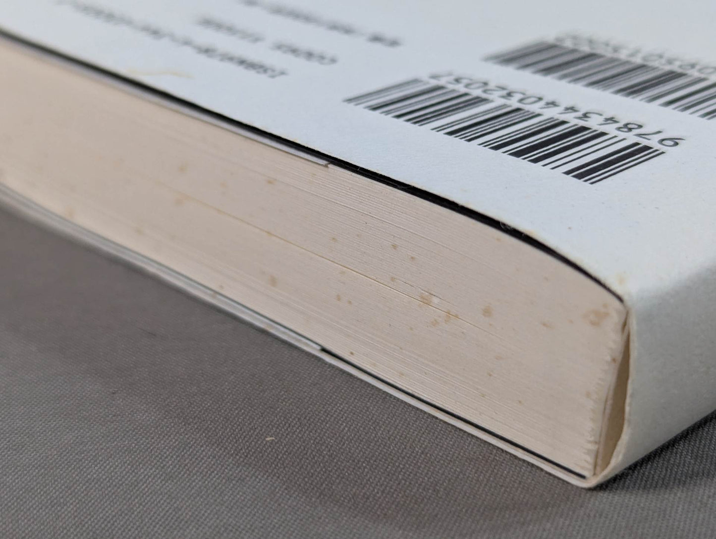 [Author hand signed autograph ] Pride