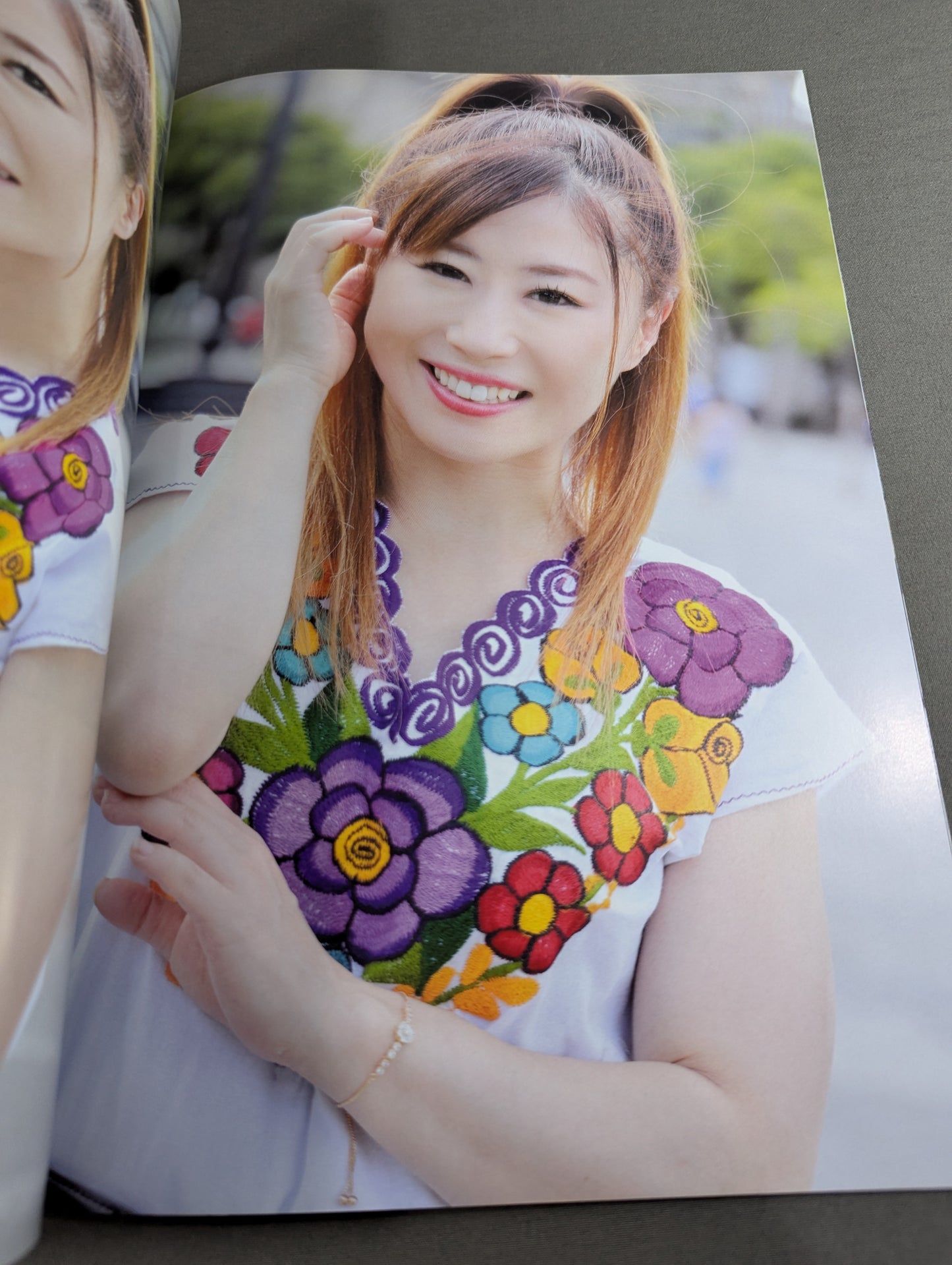 Tsukasa Fujimoto  Official Photo Book Mi casa tu casa