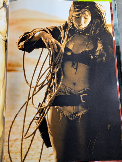 Manami Toyota  photo  Episode B.Bomb