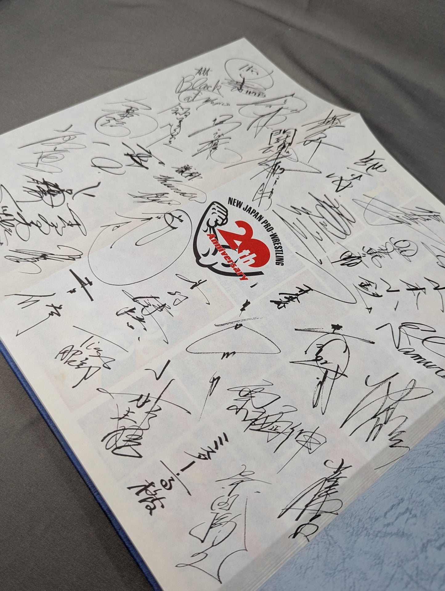 New Japan Pro Wrestling  20 Years History 20th Anniversary Collector's Edition