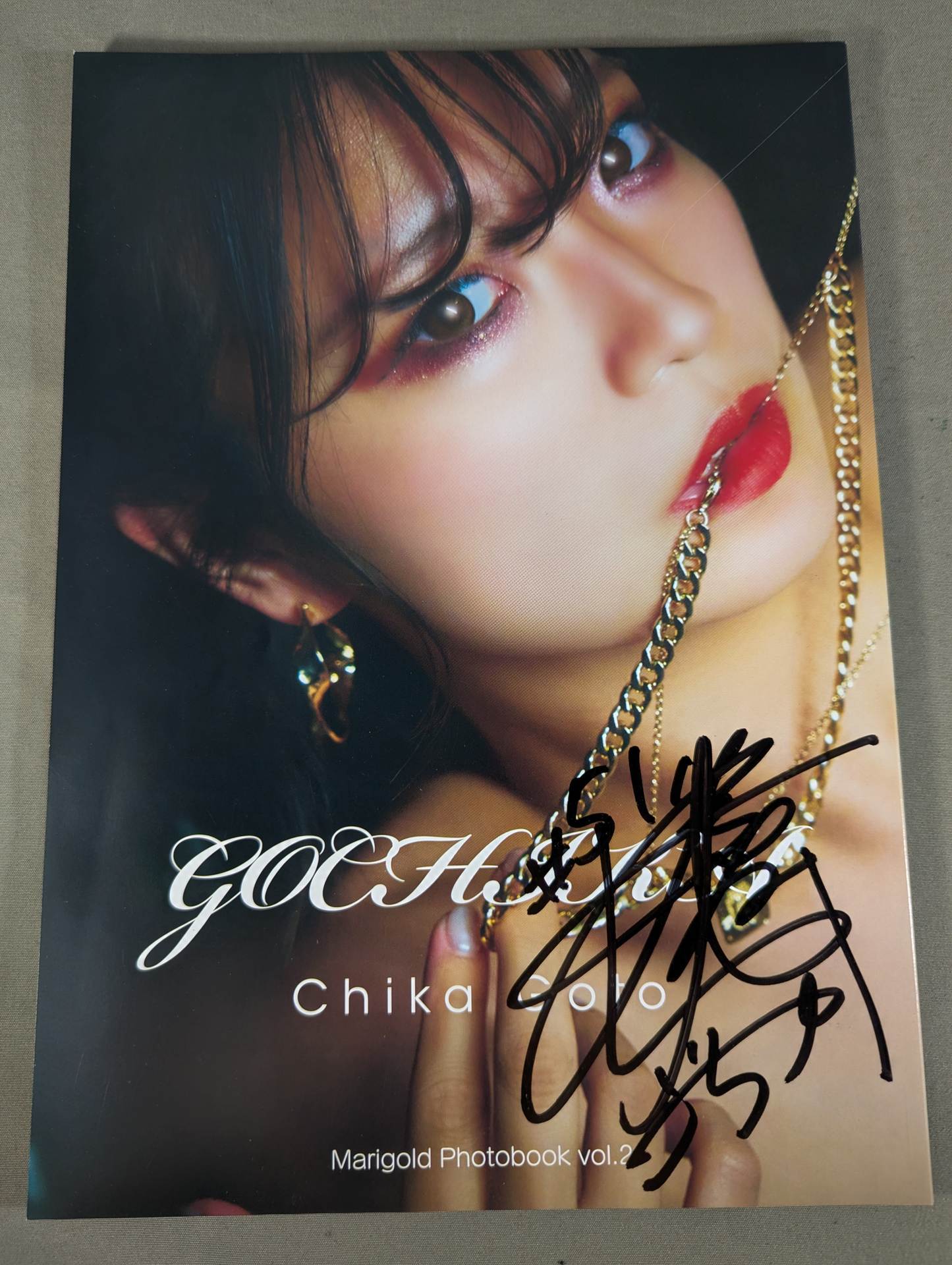 【hand signed autograph】 Chika Goto Photo collection GOCHIKA