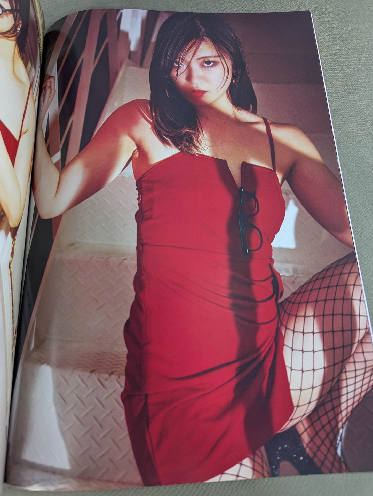 【hand signed autograph】 Chika Goto Photo collection GOCHIKA